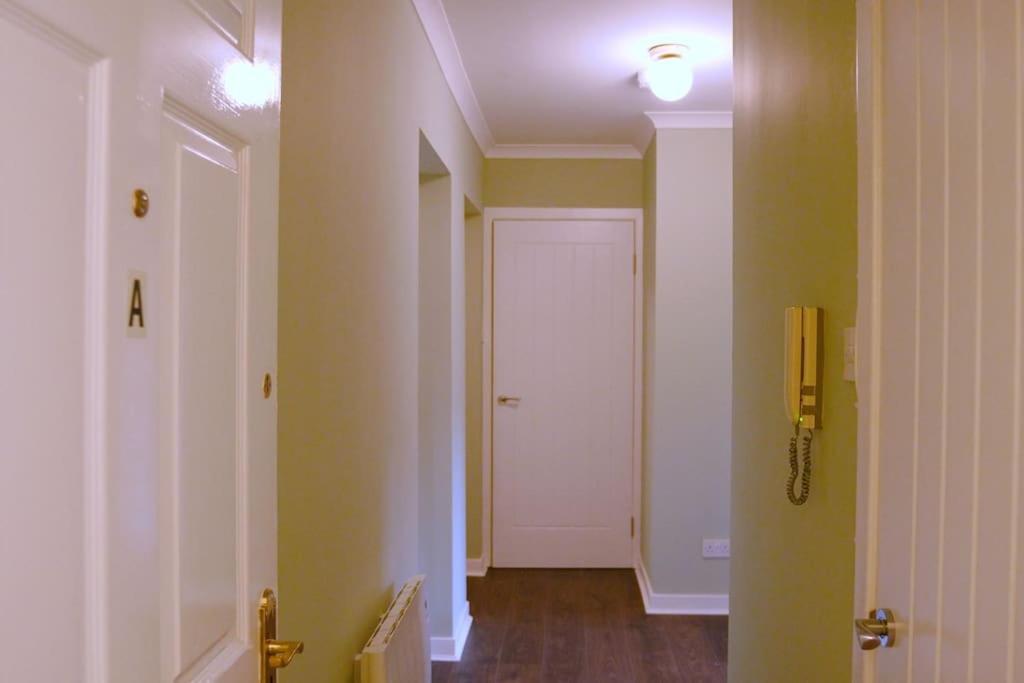 Seaside Apartment Largs Extérieur photo
